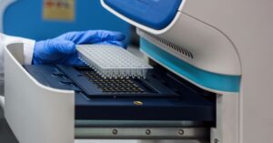 PCR machine for molecular analysis